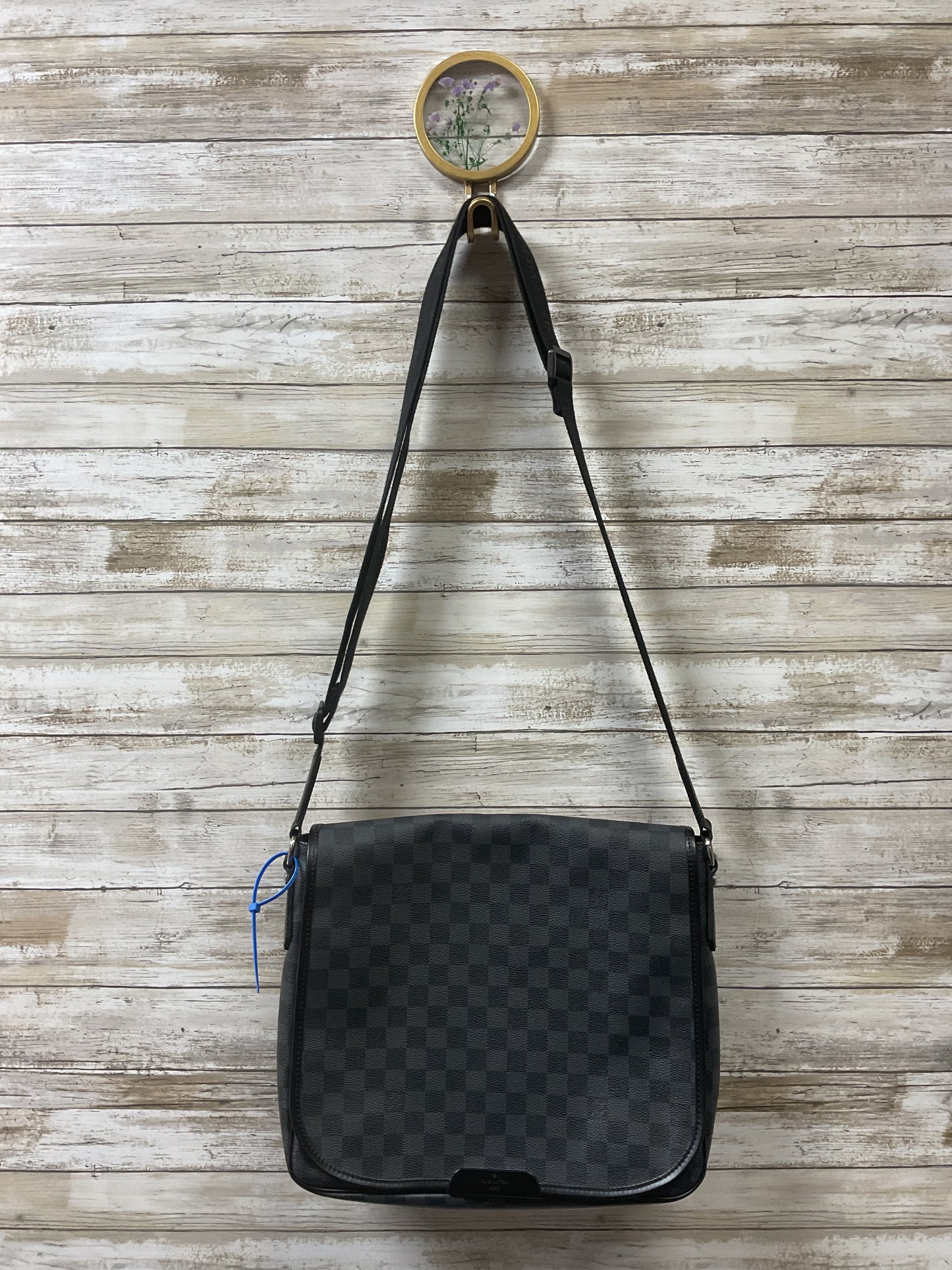 Crossbody Luxury Designer By Louis Vuitton In Black, Size:Medium