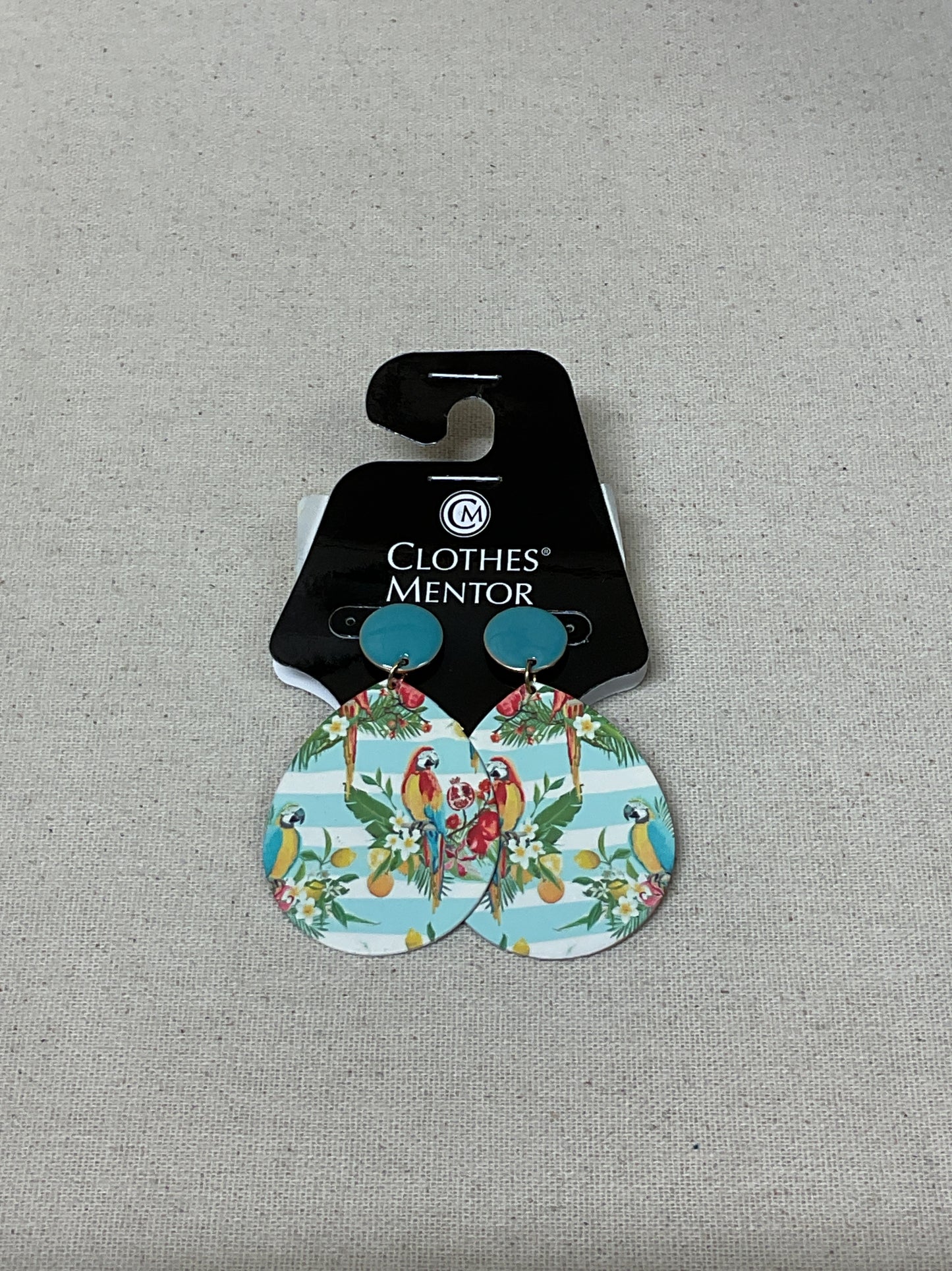 Earrings Dangle/Drop By Clothes Mentor In Tropical Print