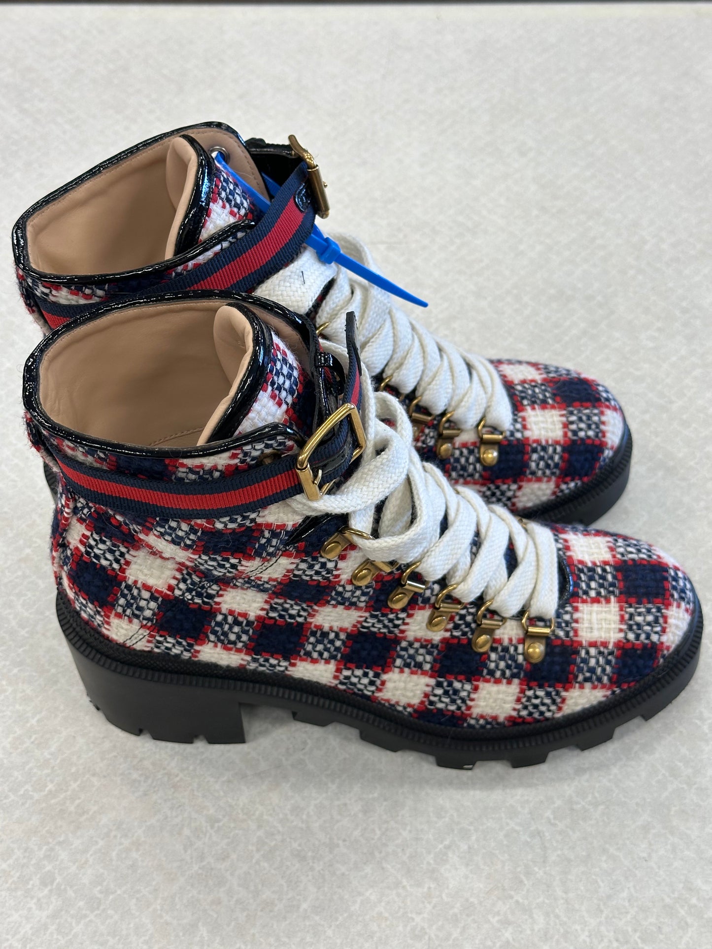Shoes Luxury Designer By Gucci In Blue Red & White, Size:8