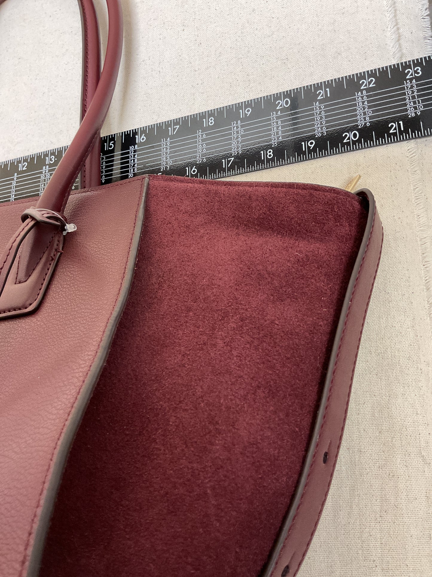 Handbag Designer By Michael Kors In Maroon, Size:Large