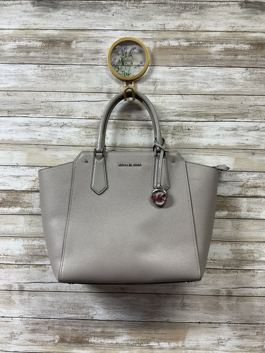 Handbag Designer By Michael Kors In Grey, Size:Medium