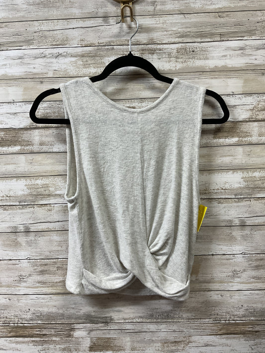 Top Sleeveless By Clothes Mentor In Grey, Size:M