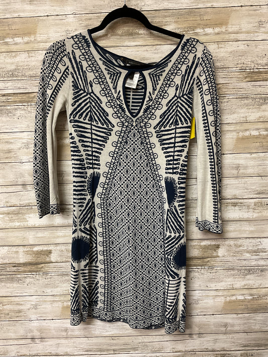 Dress Casual Short By Bcbgmaxazria In Blue & Cream, Size:Xs