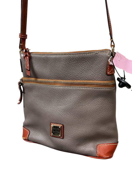Crossbody Designer By Dooney And Bourke In Grey, Size:Medium