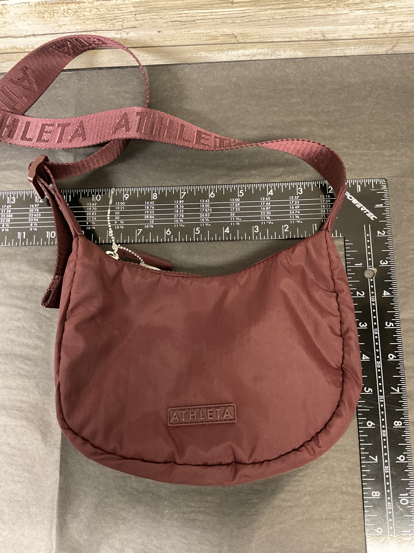Handbag By Athleta In Maroon, Size:Small