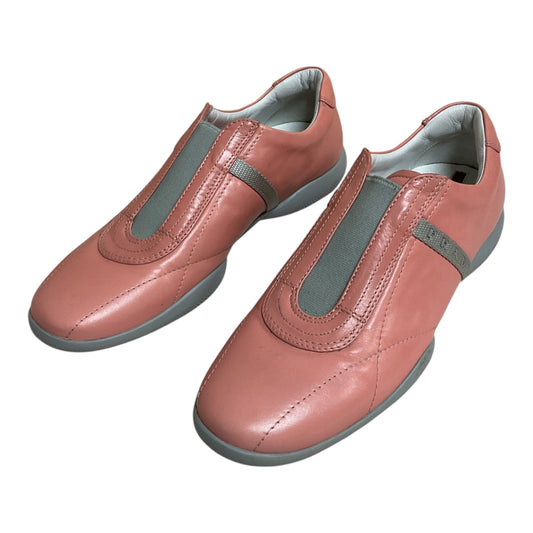 Shoes Luxury Designer By Prada In Grey & Pink, Size:7