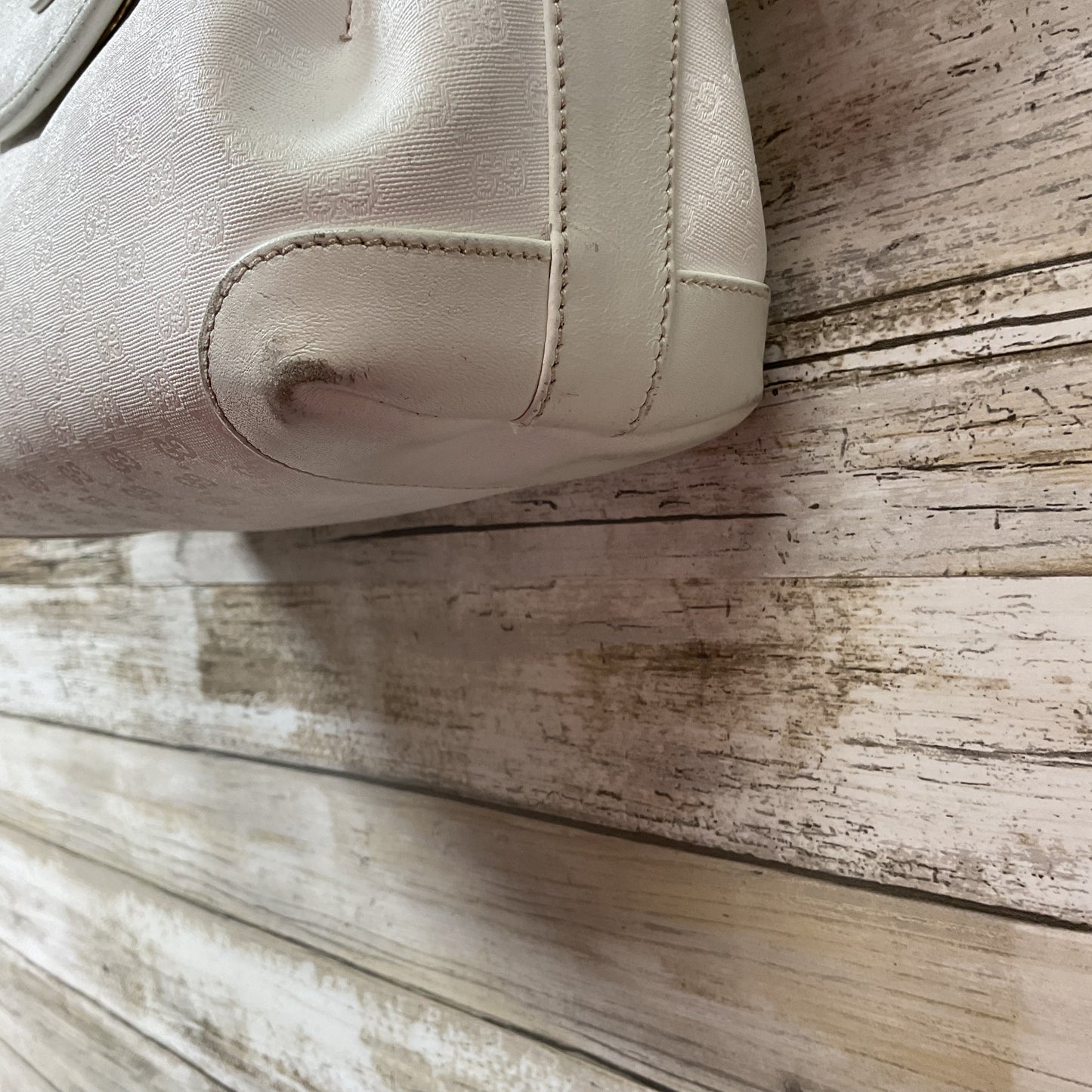 Crossbody Luxury Designer By Gucci In White, Size:Small