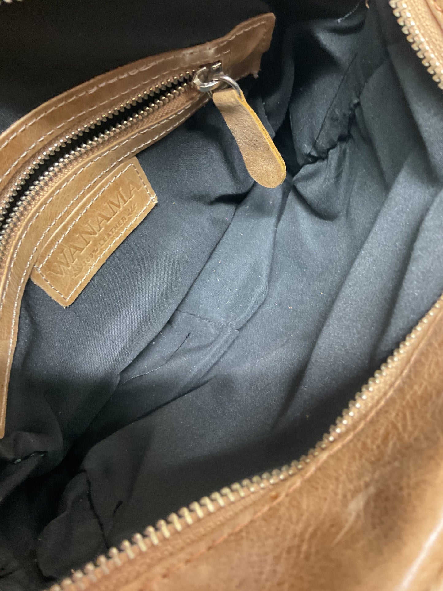 Crossbody By Cmc In Tan, Size:Medium